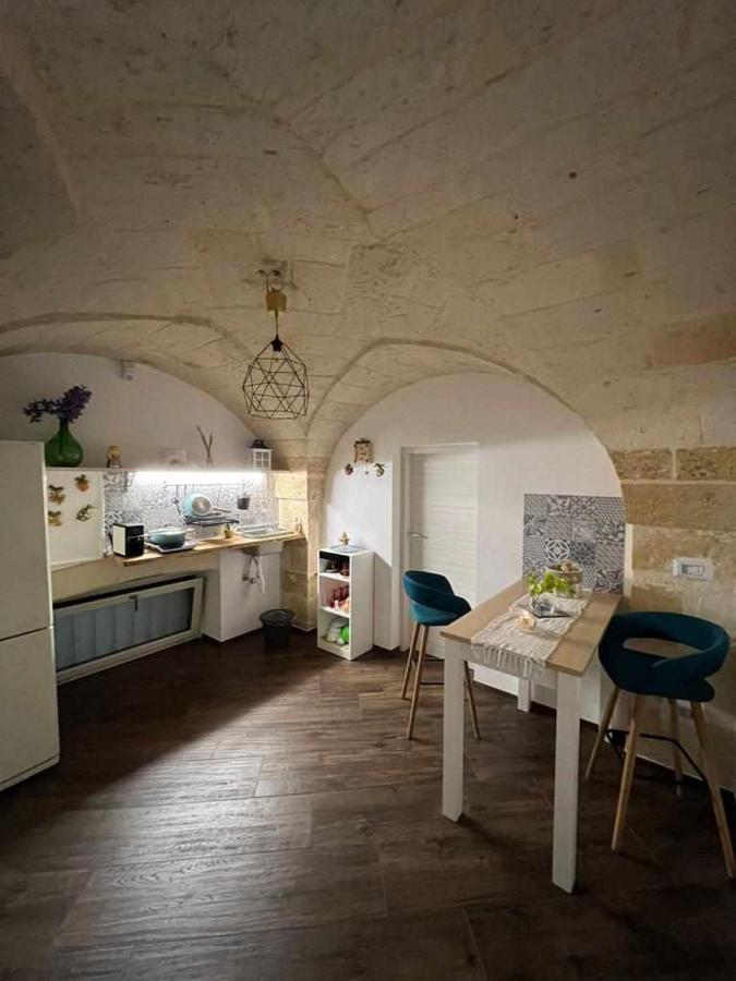 Al Centro Exclusive Apartment Brindisi Luaran gambar
