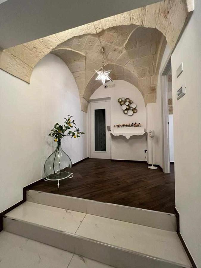 Al Centro Exclusive Apartment Brindisi Luaran gambar