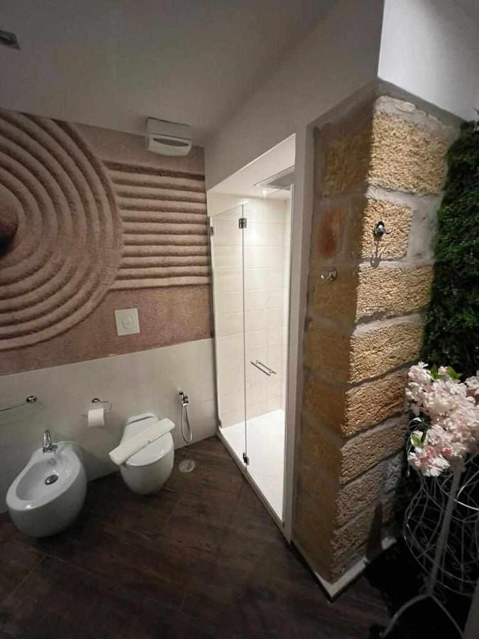 Al Centro Exclusive Apartment Brindisi Luaran gambar