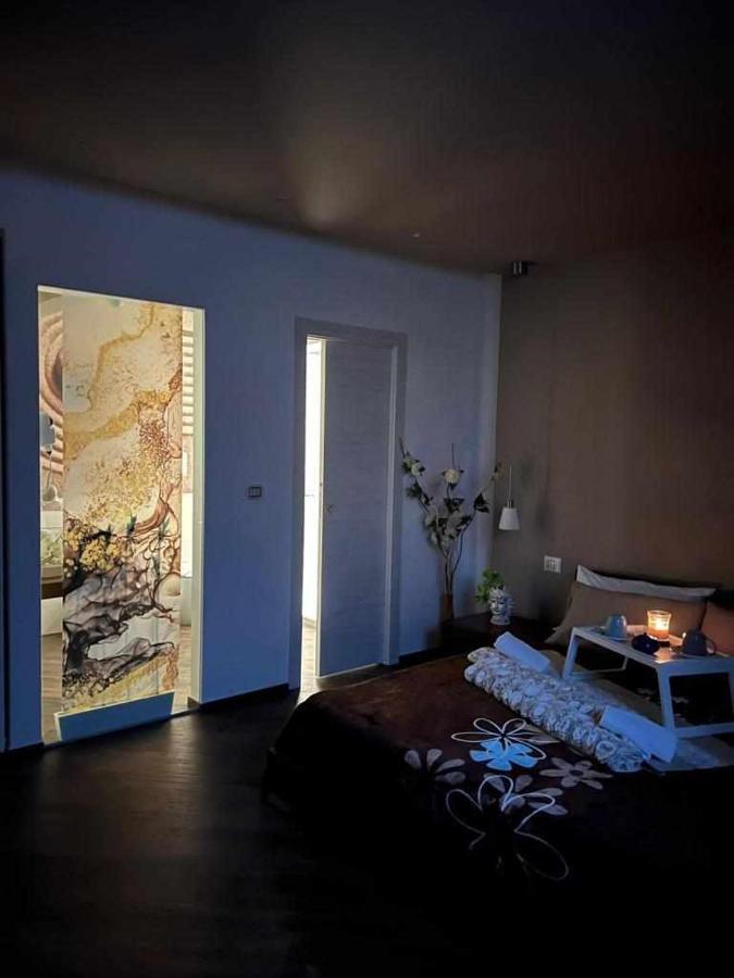 Al Centro Exclusive Apartment Brindisi Luaran gambar
