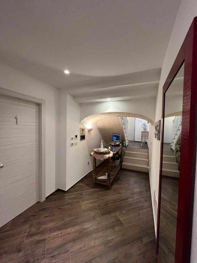 Al Centro Exclusive Apartment Brindisi Luaran gambar